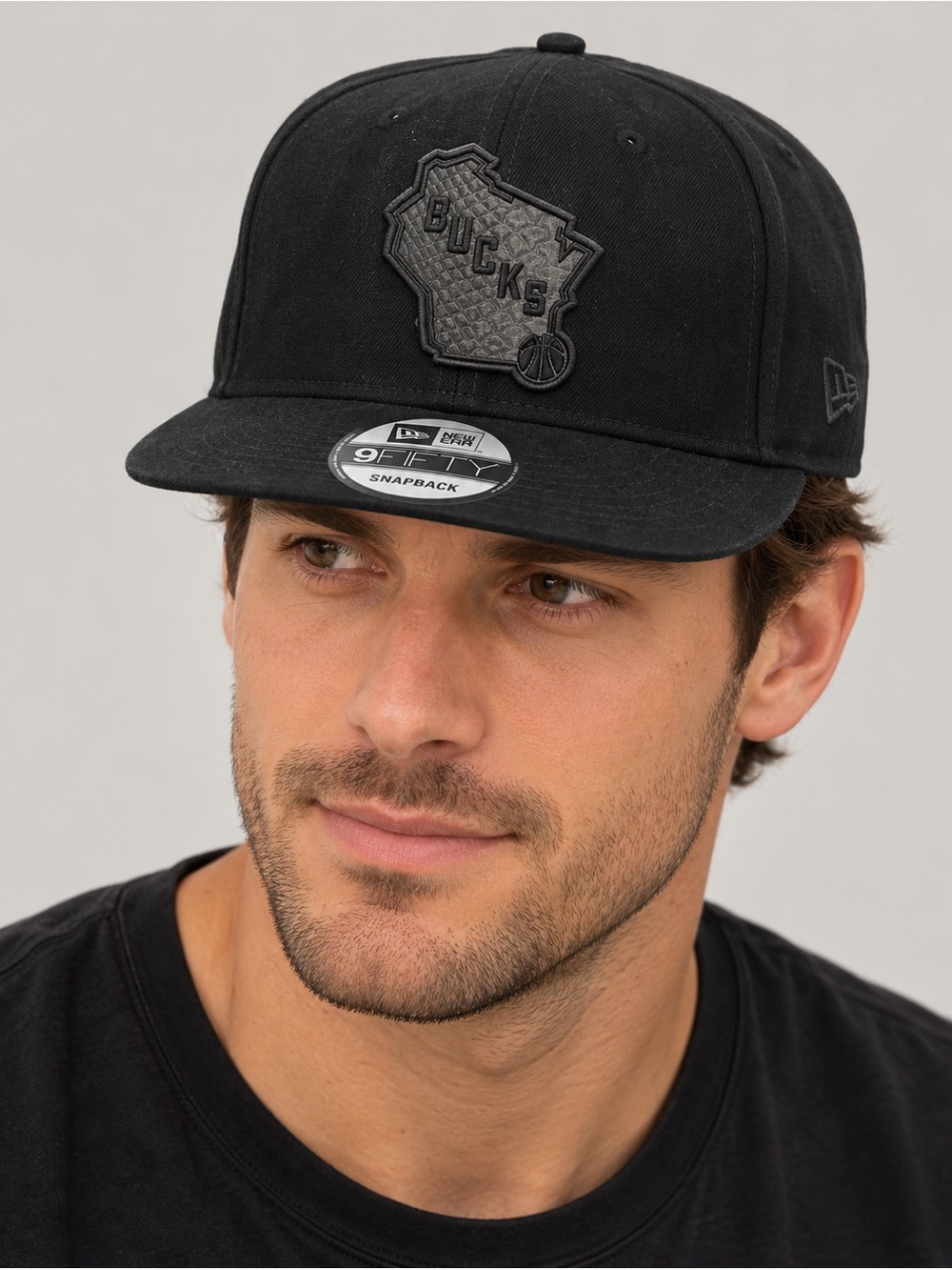 9fifty Black Milwaukee Bucks Snapback Hat